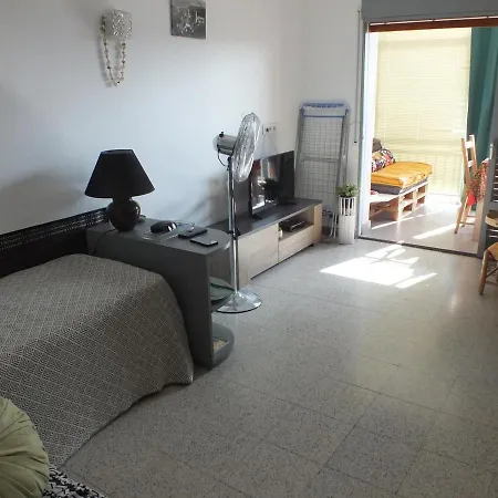 Cerca De La Playa Con Terraza Y Parking En Roses, Costa Brava - Es-204-55 Apartment *