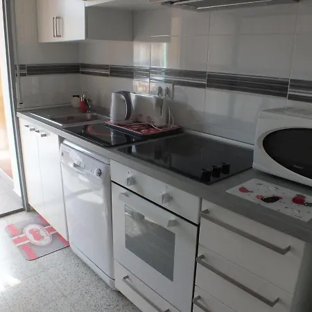 Apartment Cerca De La Playa Con Terraza Y Parking En Roses, Costa Brava - Es-204-55 *