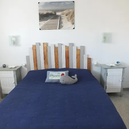 Cerca De La Playa Con Terraza Y Parking En Roses, Costa Brava - Es-204-55 *
