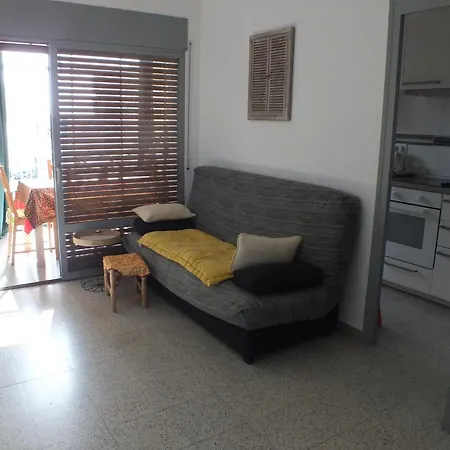 Appartamento Cerca De La Playa Con Terraza Y Parking En Roses, Costa Brava - Es-204-55 Roses